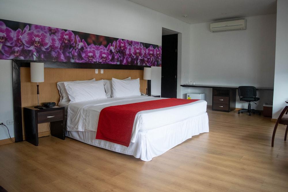 Mi Hotel Sandiego เมเดยิน ภายนอก รูปภาพ