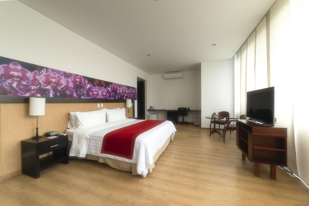 Mi Hotel Sandiego เมเดยิน ภายนอก รูปภาพ